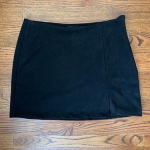 basic black skirt